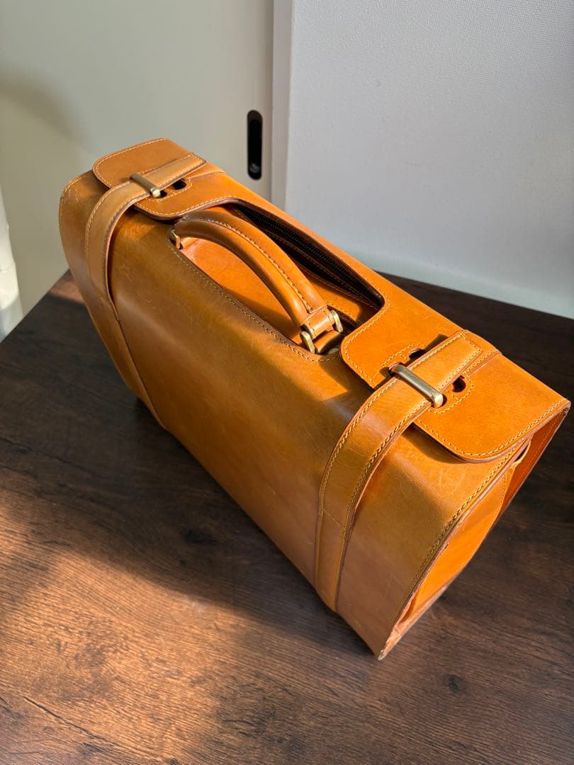 Kitanuma レザーダレスバッグ ブラウン 本革