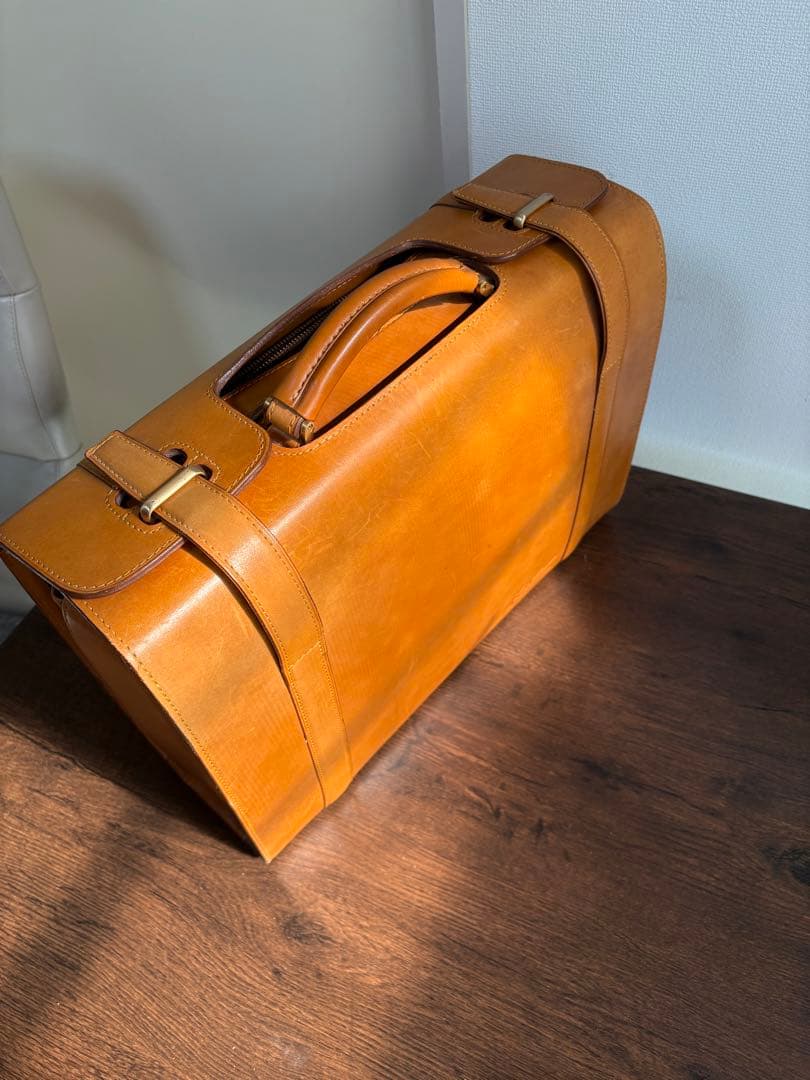 Kitanuma レザーダレスバッグ ブラウン 本革