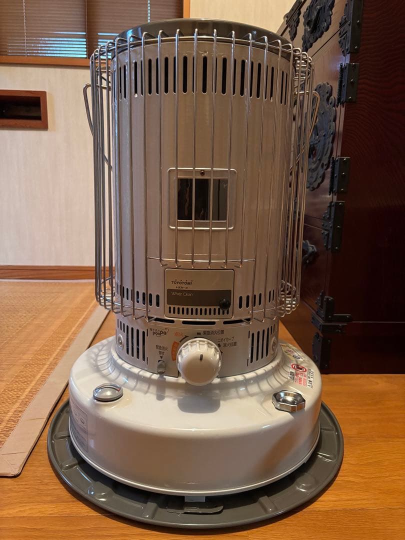 トヨトミ　石油ストーブ KS-67H