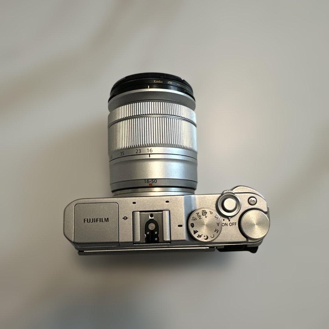 【美品】FUJIFILM X-A3 ミラーレスカメラ シルバー