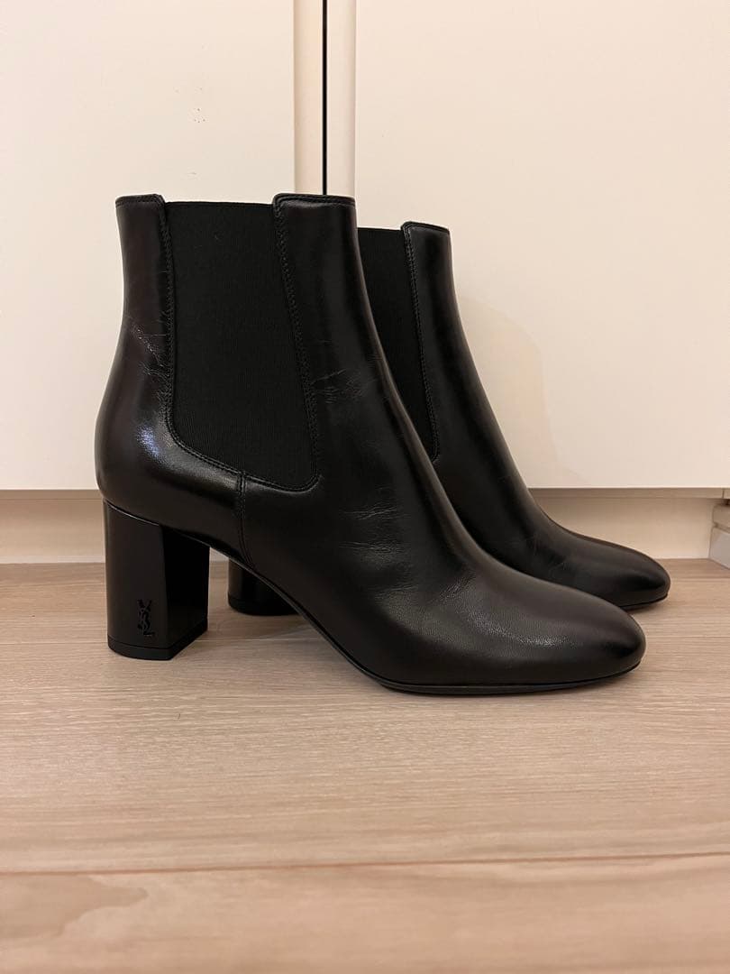 SAINT LAURENT ブラック サイドゴアブーツ