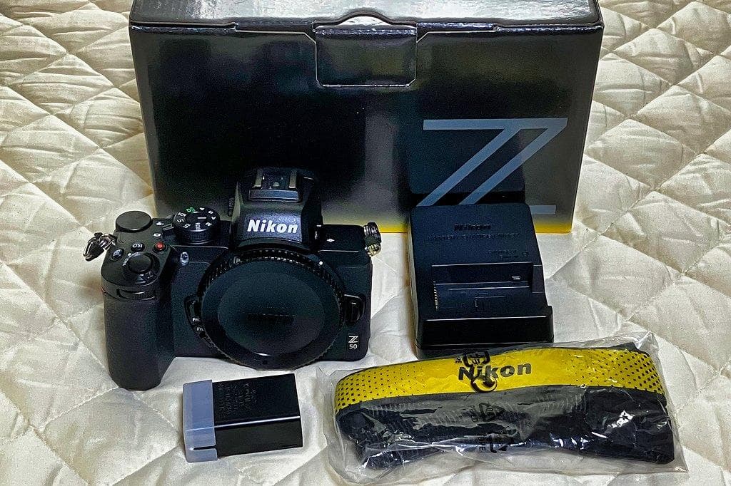 ★美品★Nikon Z50 ミラーレス一眼　ボディ