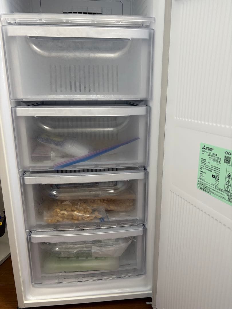 【Kiraraさん専用】三菱冷凍庫（MF-U12H-W）121L 2023年購入