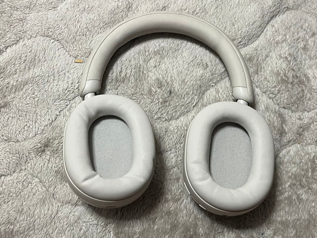 ヘッドホン SONY WH-1000XM5 (W) WHITE