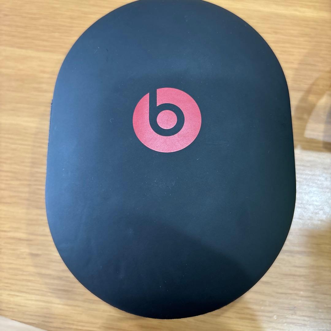 Beats ワイヤレスヘッドホン ブラック ケース付き