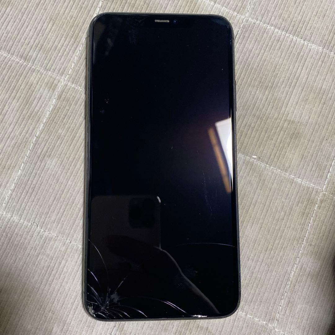iPhone 11 Pro MAXスペースグレー 画面ひびあり「ジャンク品」