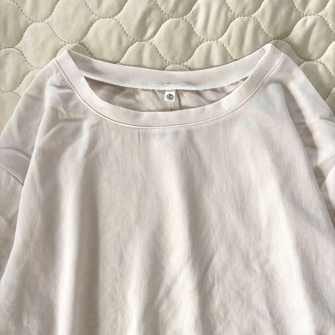 BEARDSLEYビアズリー　後ろドレープTブラウス　ホワイト