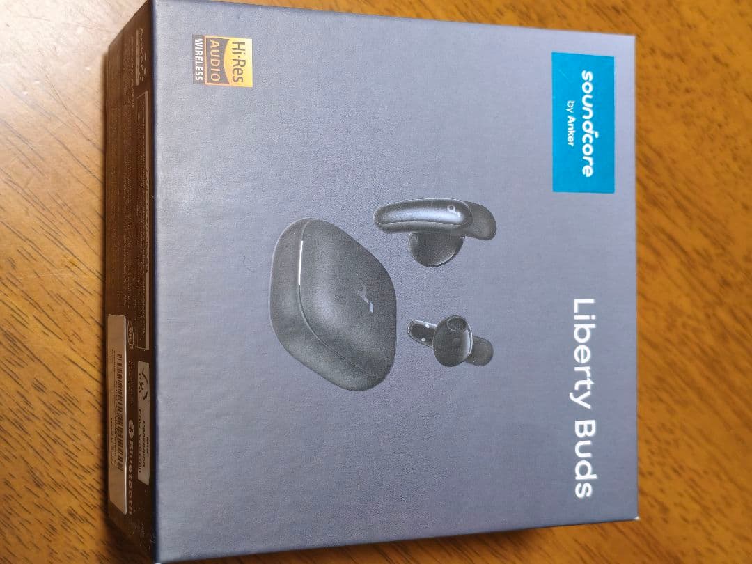 イヤホン Soundcore Liberty Buds