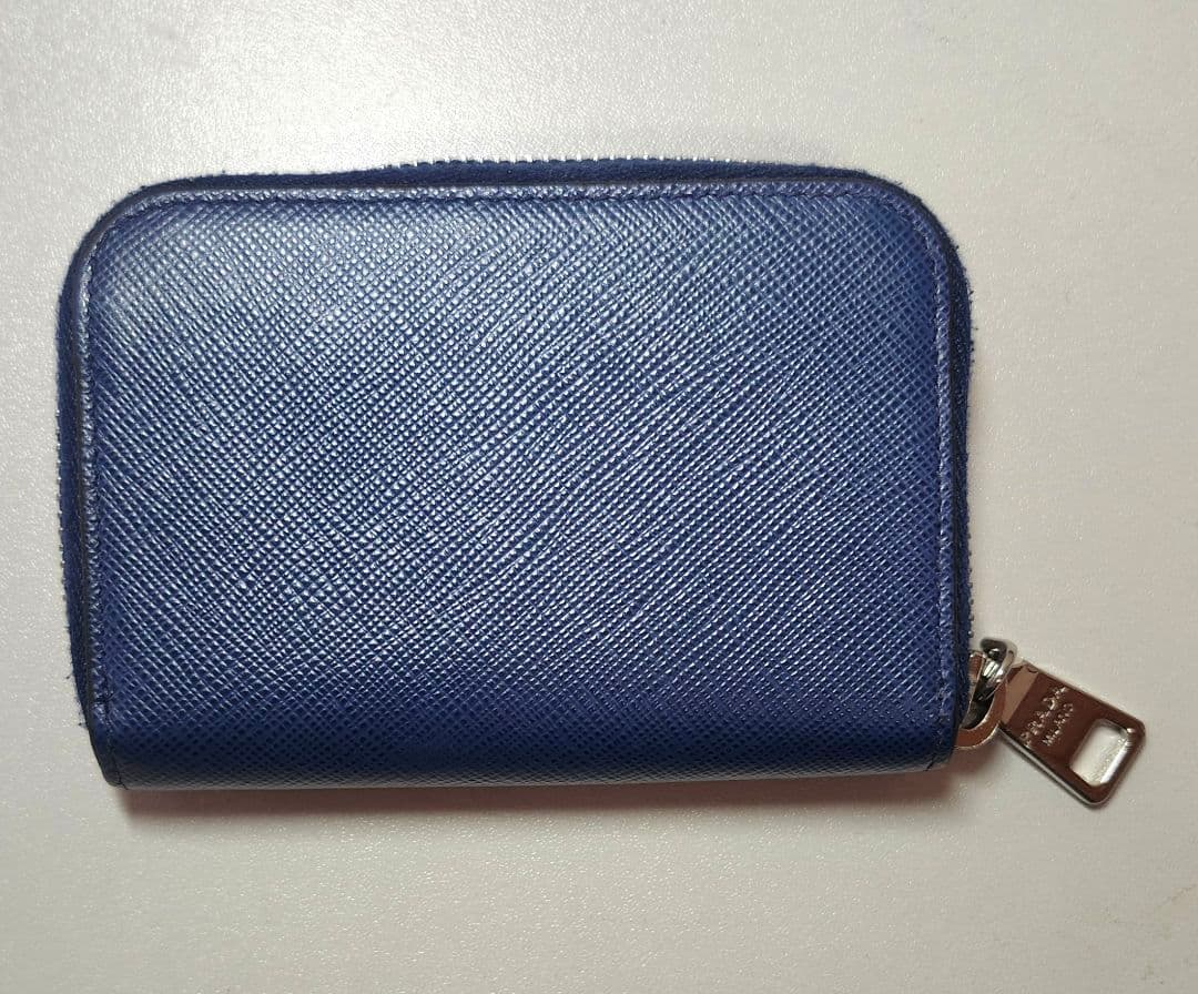 プラダ PRADA サフィアーノ ケース トライアングルロゴ 2MM003