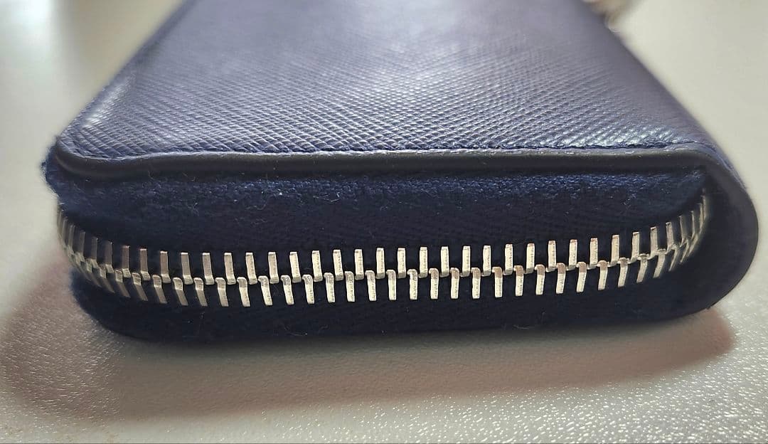 プラダ PRADA サフィアーノ ケース トライアングルロゴ 2MM003