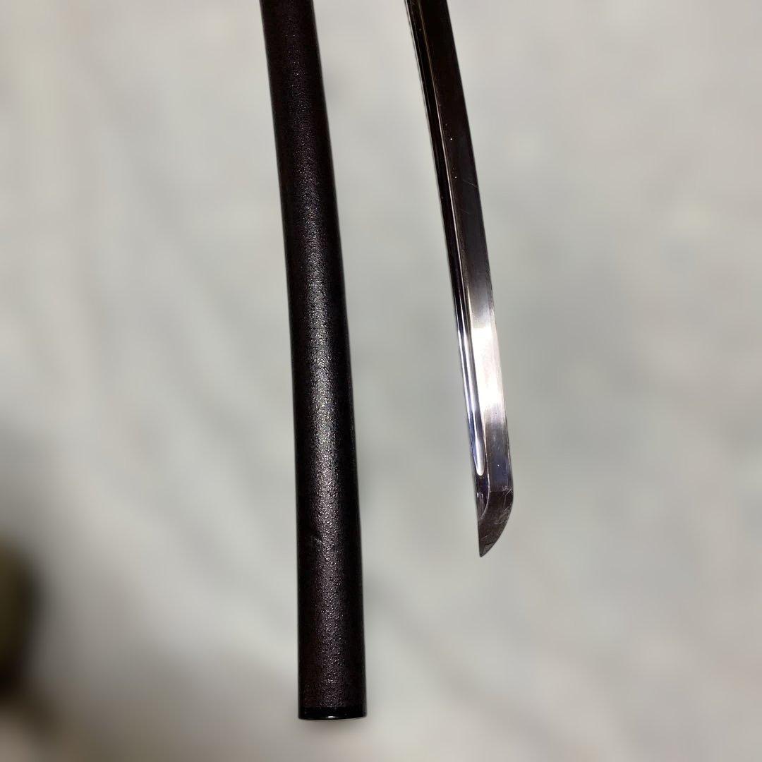 長めの居合刀 灰茶柄 龍彫金縁丸鍔 焦茶梨地鞘