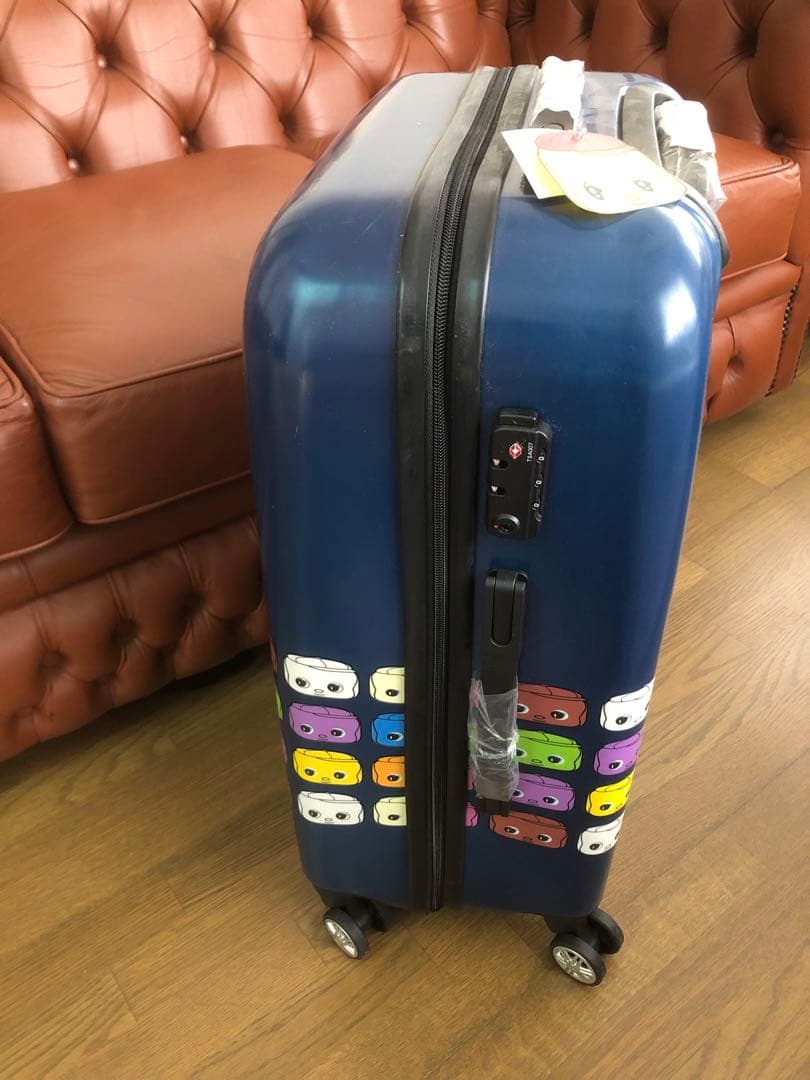 希少♦️フエキくんキャリーバック♦️ネイビー　Mサイズ♦️新品未使用　送料込