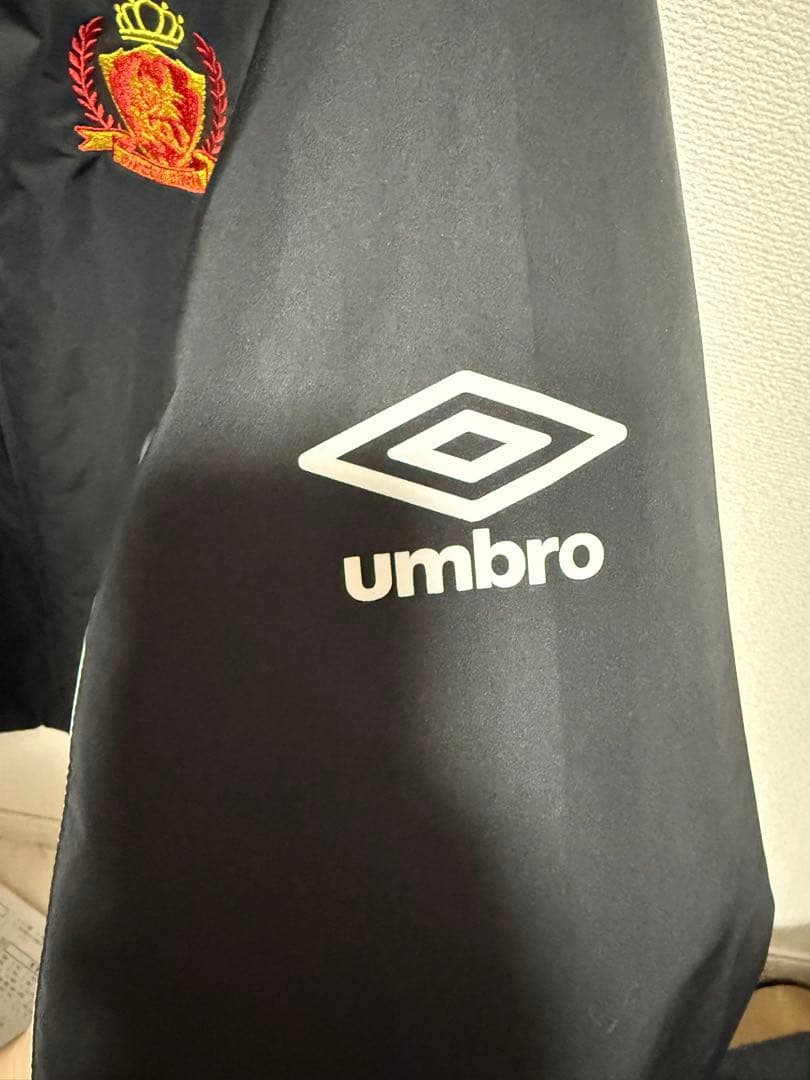 umbro 9090コラボナイロンジャケット