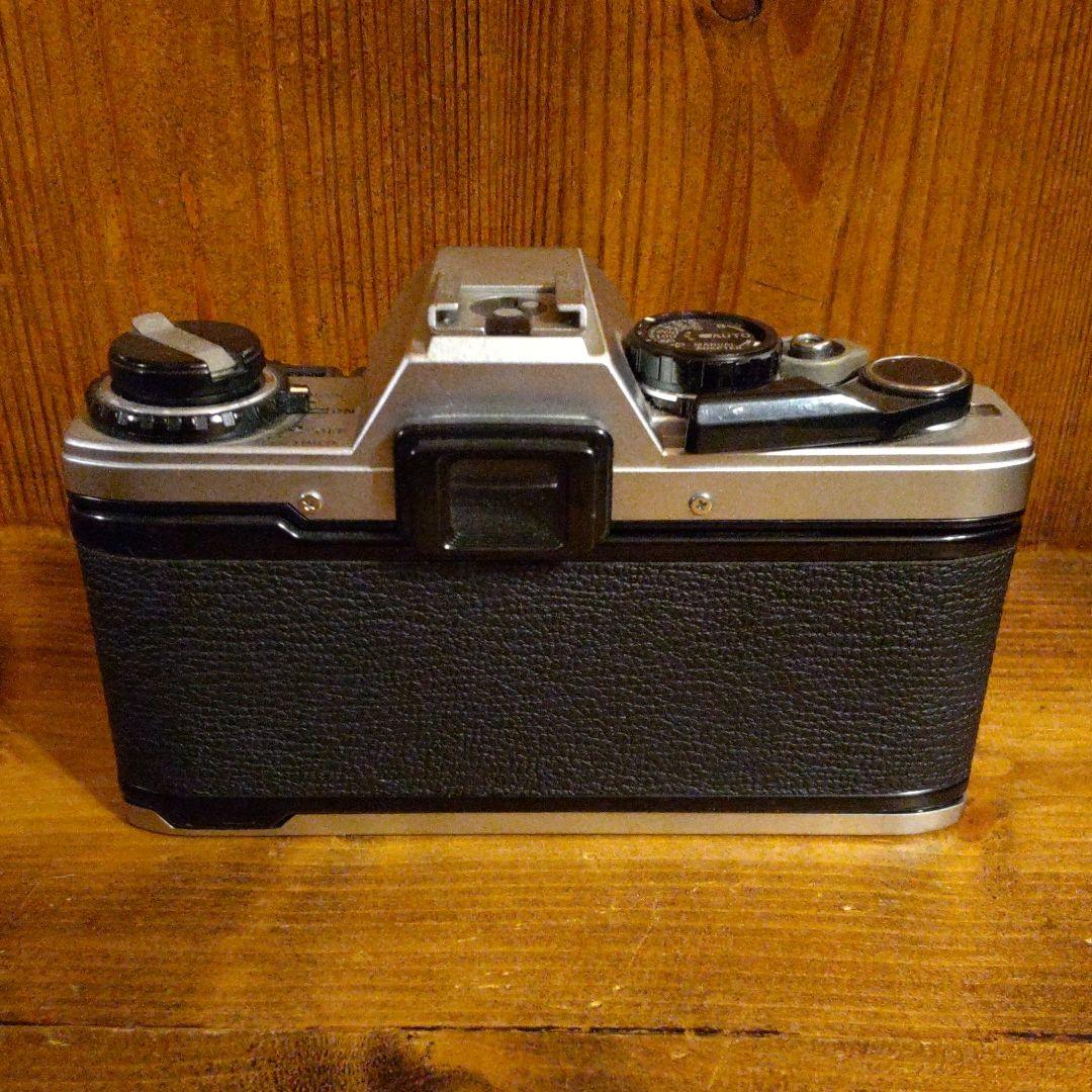 OLYMPUS OM10 （マニュアルアダプター付き） + 50mm f1.4