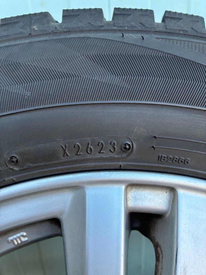 DUNLOP スタッドレスタイヤ 215/60R16 ホイールセット 16インチ