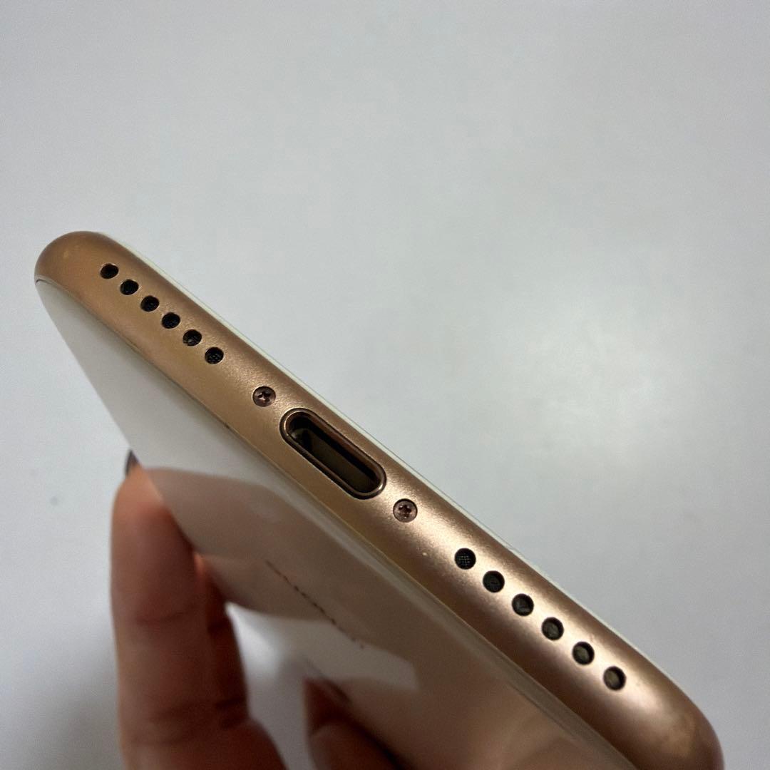 iPhone8 本体 ゴールド 64GB SIMフリー