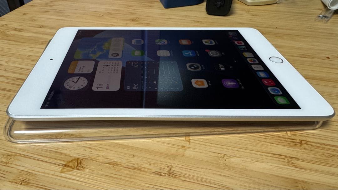 iPad minin 5 256gb simフリー au