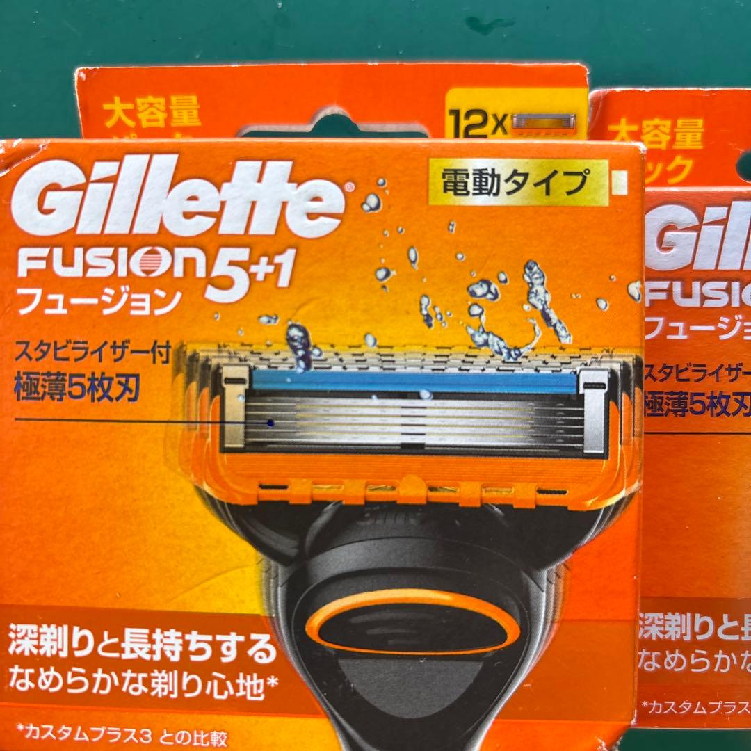 Gillette Fusion 5+1 替え刃 電動12個入り8個入4個入3箱