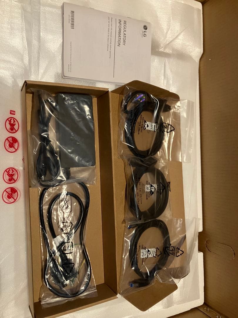 LG UltraGear OLED 26.5インチ モニターGX7