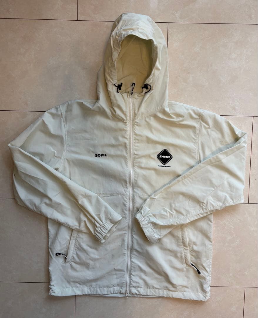 ジャケット・アウター F.C.Real Bristol NYLON HOODED BLOUSON
