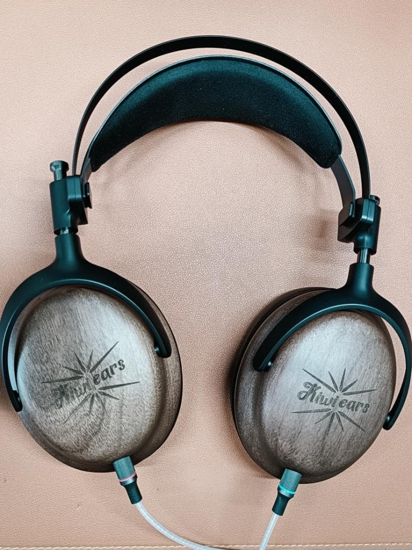 Kiwi　Ears　Atheia　デュアルドライバーヘッドフォン