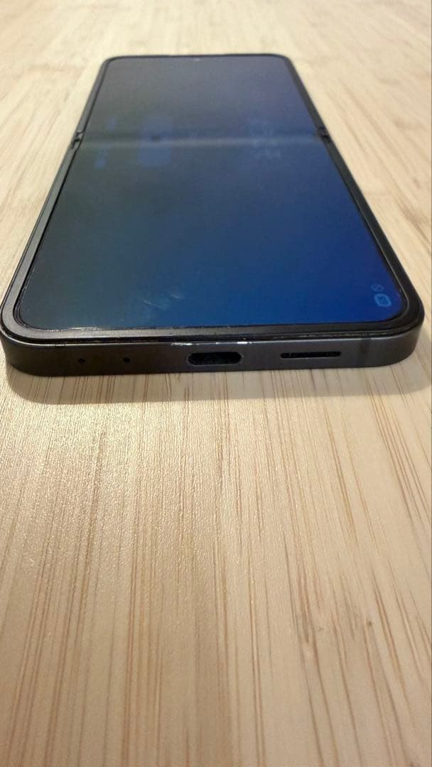 Galaxy Z Flip6 256g simフリー　難あり