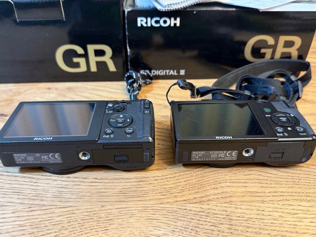 【価格交渉可】RICOH GR、RICOH GR digitalⅲのセットです！