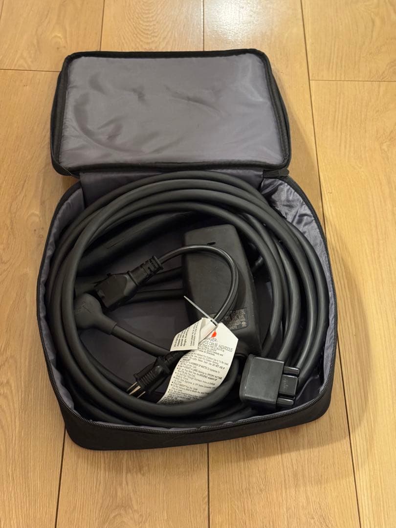 テスラ Tesla 純正 モバイルコネクター（充電ケーブル）