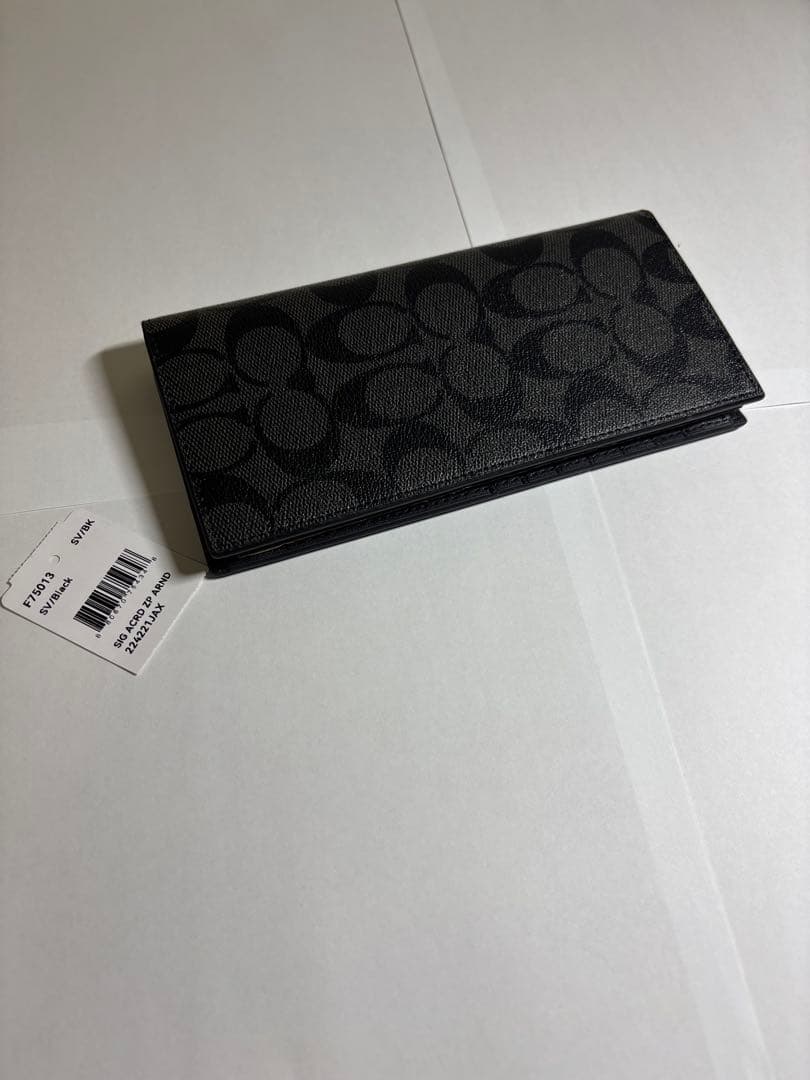 ネ*☆様 値下げ中✨未使用品✨Coach ブラック 長財布　16000円→929
