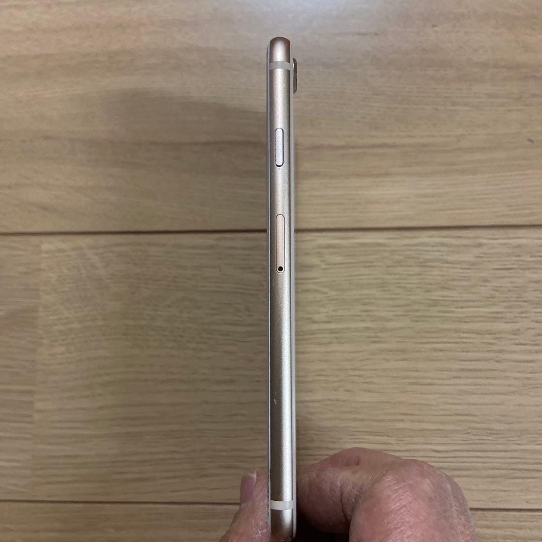 Apple iPhone 8 ホワイト 画面にひびあり