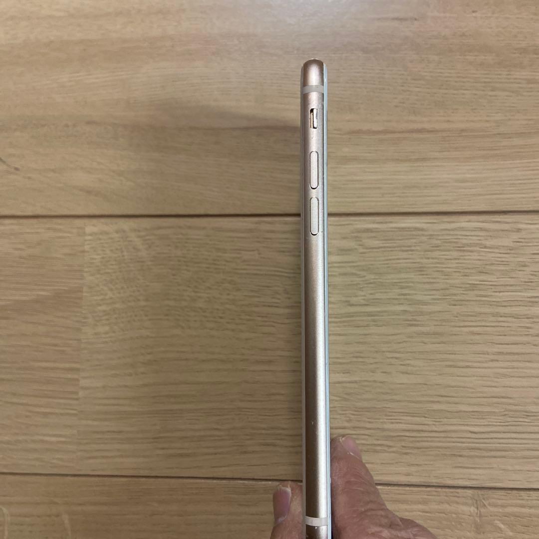 Apple iPhone 8 ホワイト 画面にひびあり