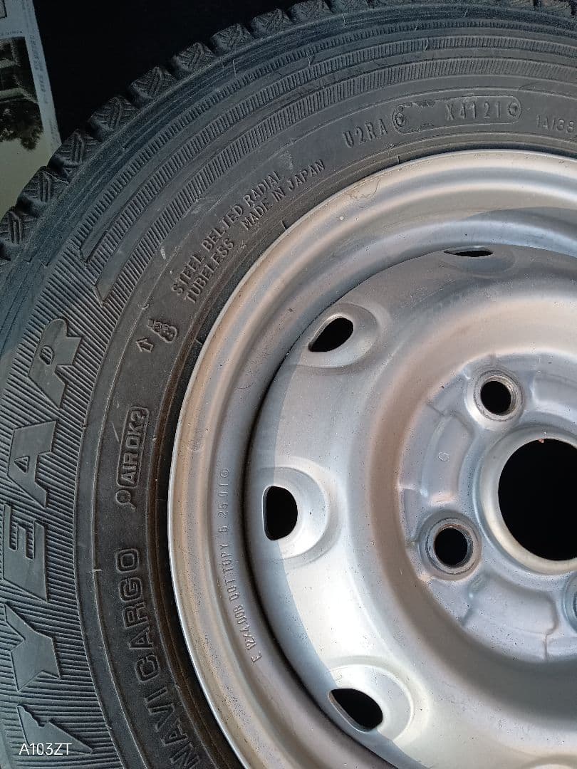 送料無料　匿名　冬仕様　※2本※　12インチ　 スタッドレスタイヤ