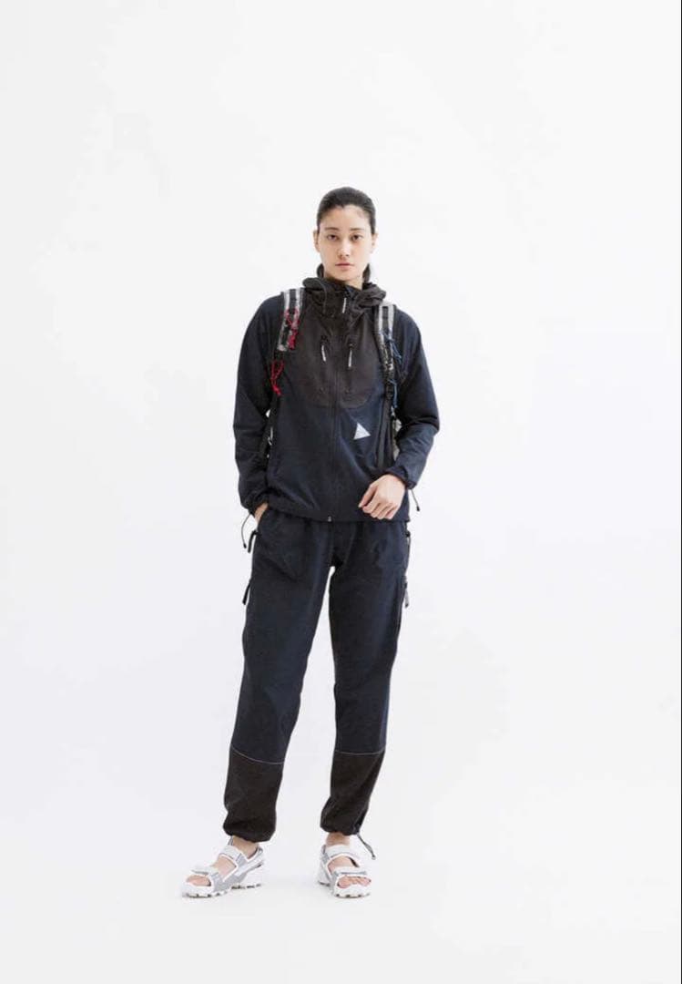 and wander アンドワンダー trek jacket 2 ジャケット 紺