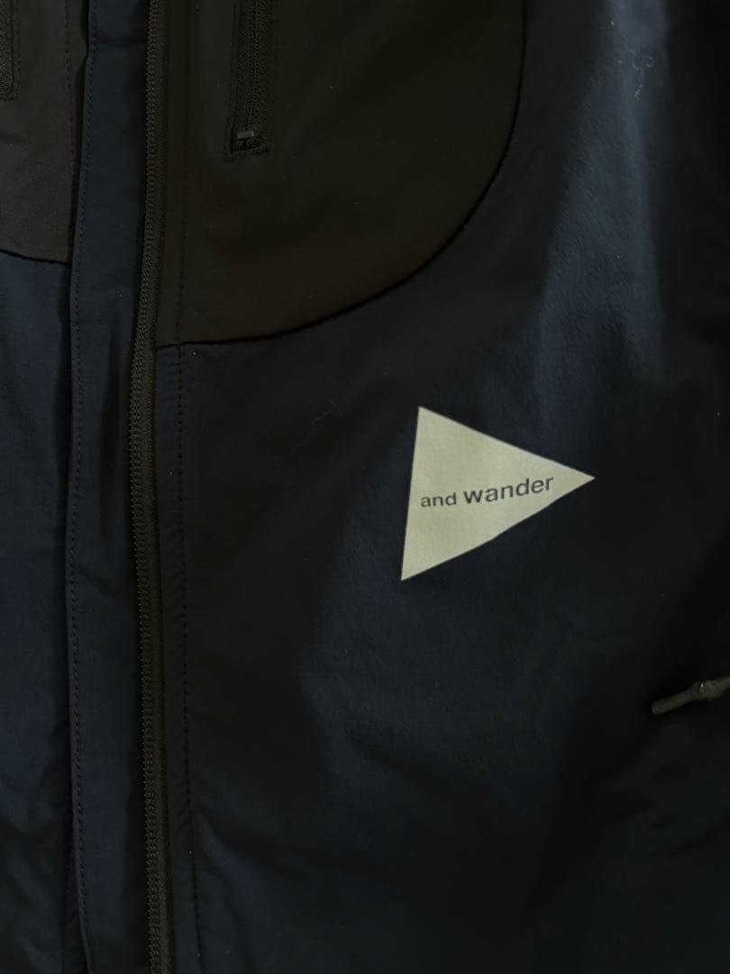 and wander アンドワンダー trek jacket 2 ジャケット 紺