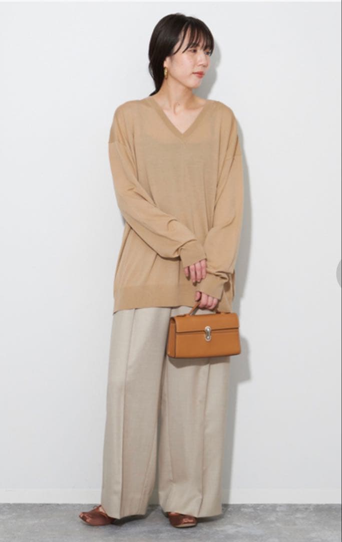 新品　plage プラージュ　Vネックニット　定価19,800円