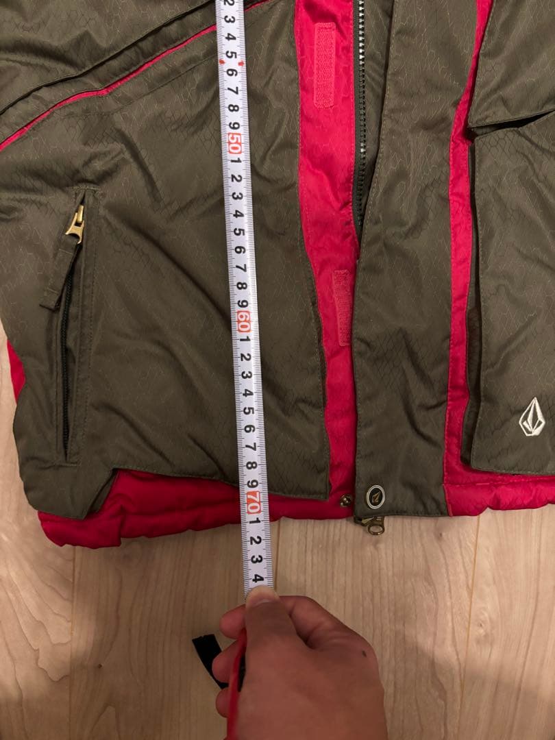 美品・ボルコム・スノーウェア・メンズ　ダウン　サイズM相当