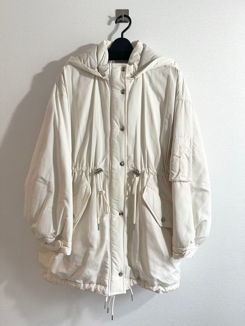 Diagramホワイト ダウンジャケット フード付き