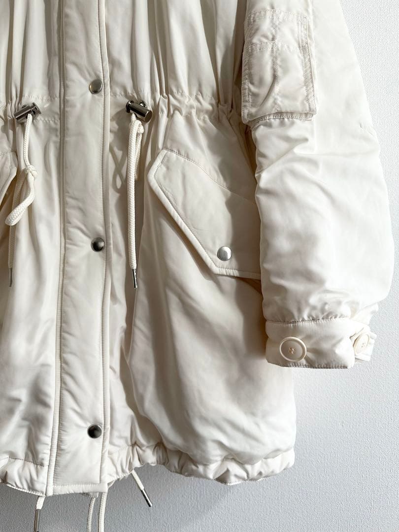 Diagramホワイト ダウンジャケット フード付き