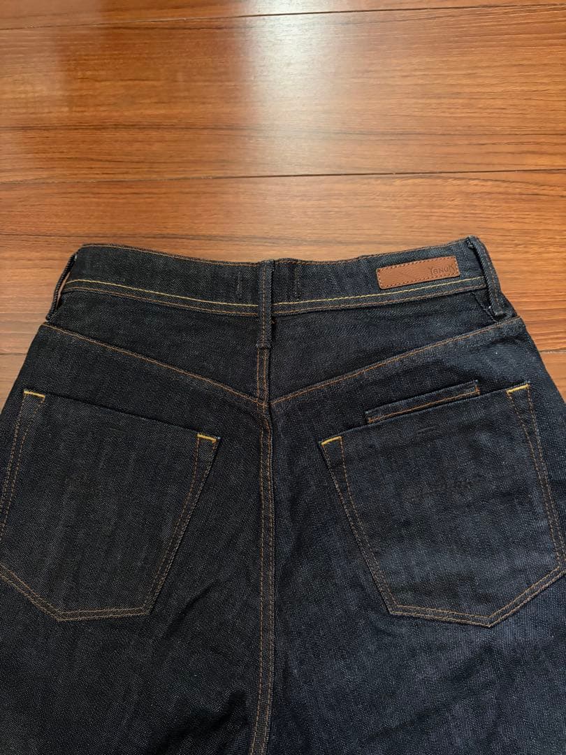 【未使用】YANUK Louise ストレートデニム インディゴ　26サイズ