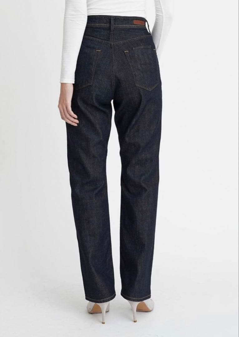 【未使用】YANUK Louise ストレートデニム インディゴ　26サイズ