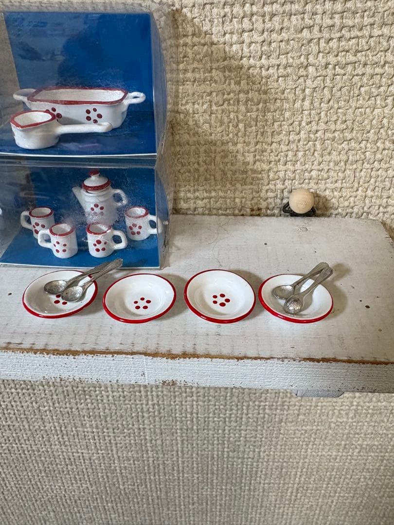 みーちゃんニキティキ ドールハウス　バウアー社　食器　ミニチュア