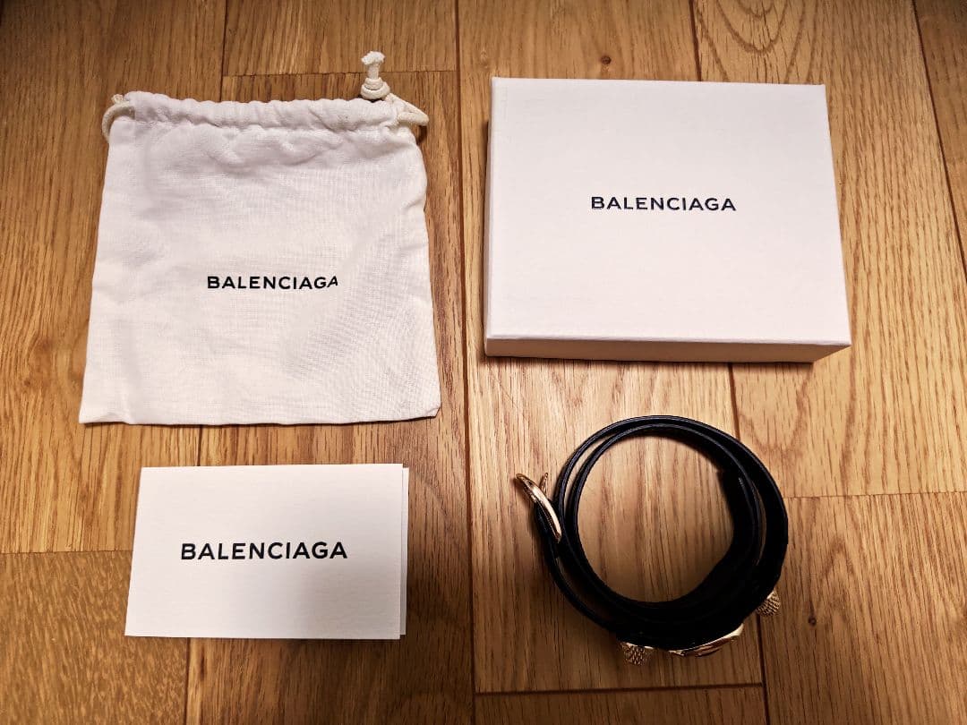 BALENCIAGA ブラックレザー ジャイアントブレスレット