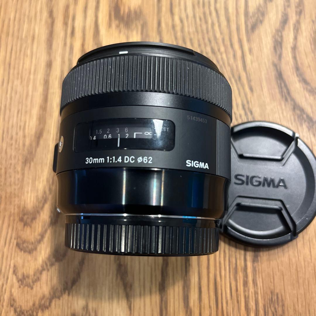 SIGMA 30mm F1.4 DCレンズ