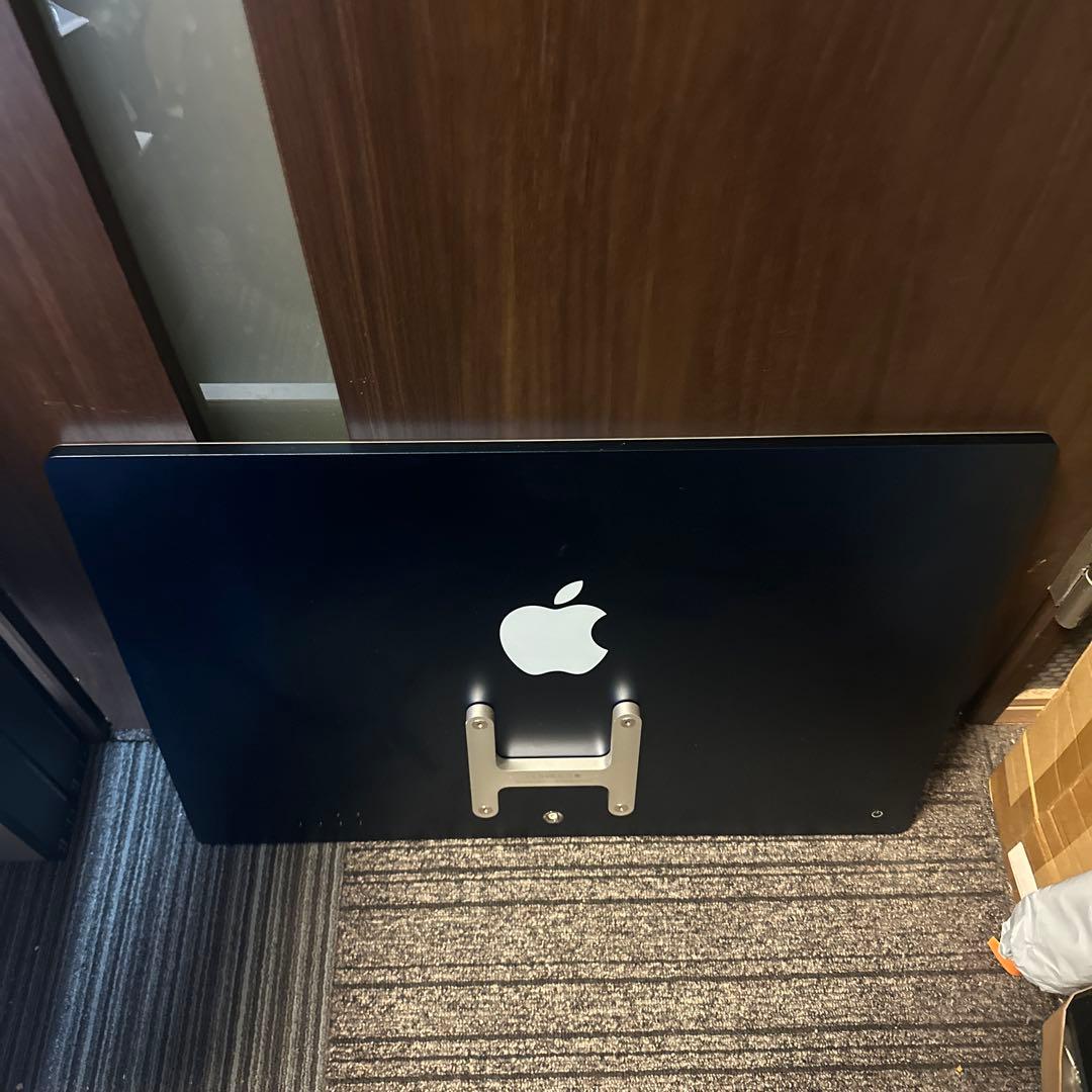 24インチ iMac M1チップ VESA モデル 16GB SSD1TB