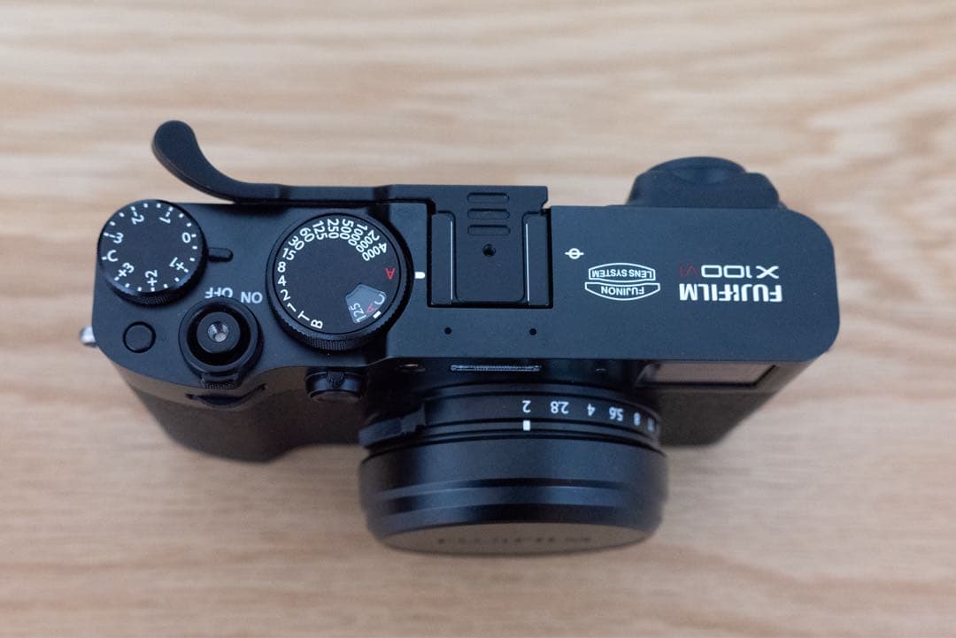 【先月新品購入品】Fujifilm X100VI ブラック　サムグリップ付