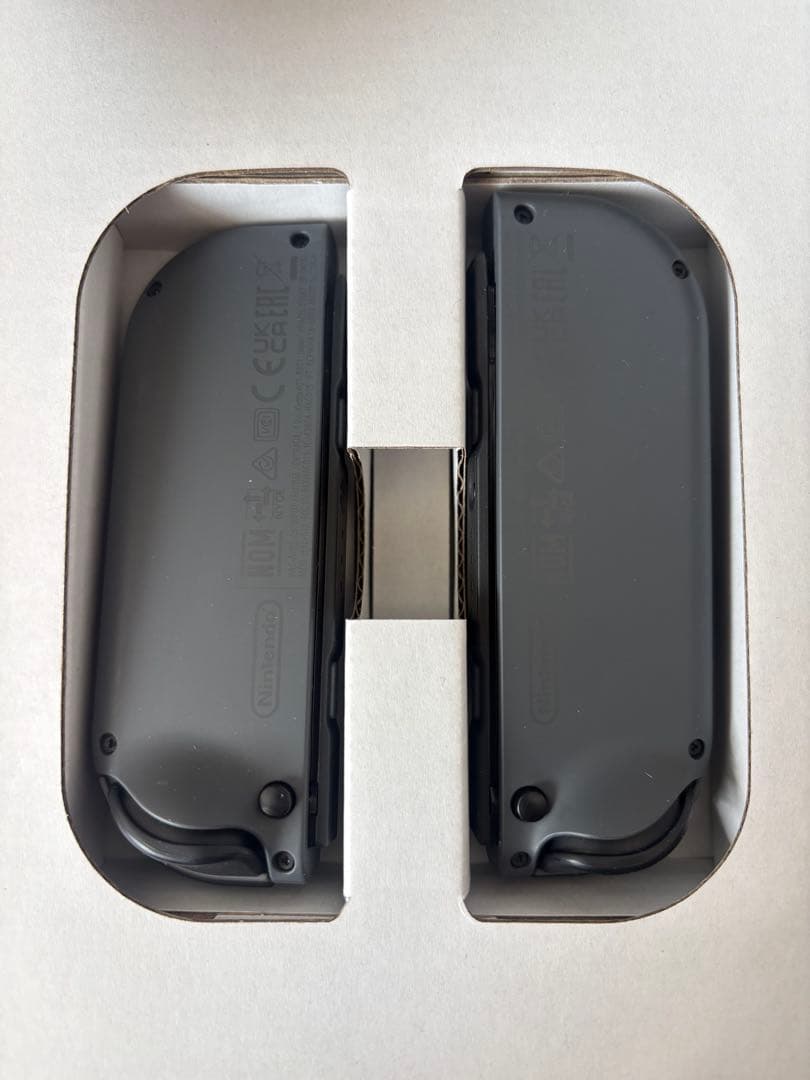 ニンテンドーSwitch 本体　袋以外の付属品完備