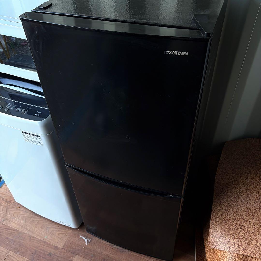 取付無料！アイリスオーヤマ スタイリッシュブラック冷蔵庫 洗濯機 電子レンジ！