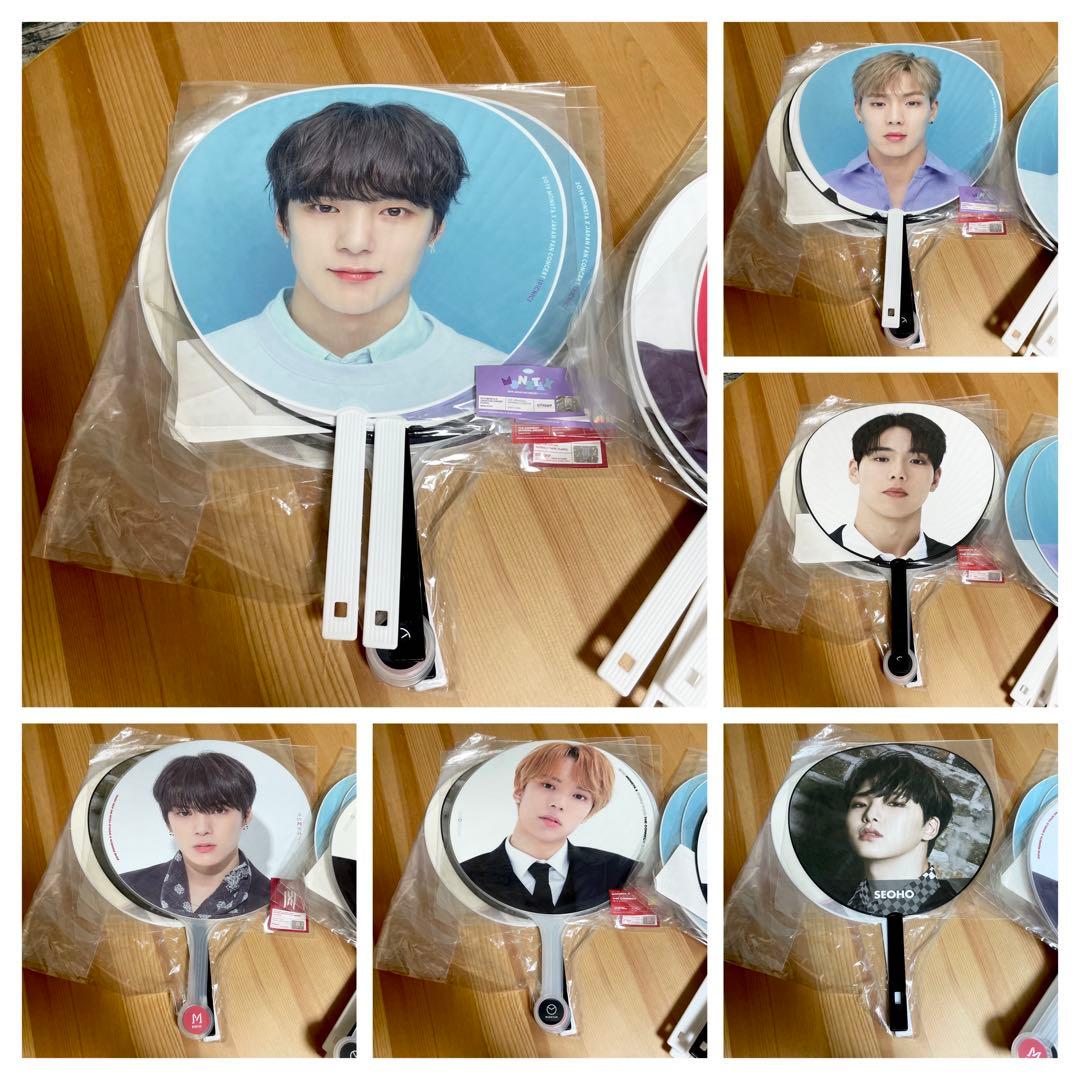 MONSTAX（モンスタエックス・モネク）トレカ 約200 アルバム まとめ売り