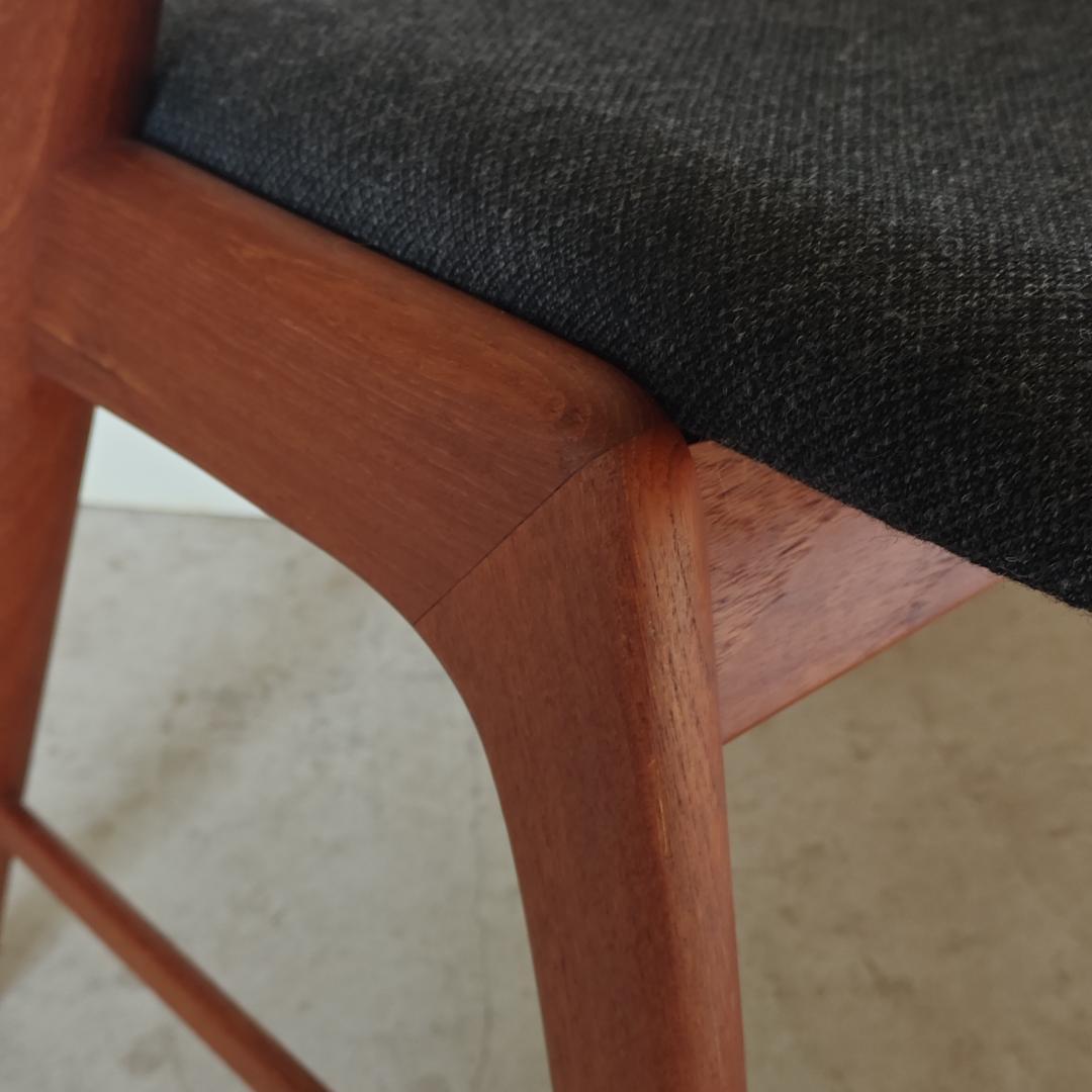 北欧ヴィンテージ　ネイルチェア　カイ・クリスチャンセン　model.32