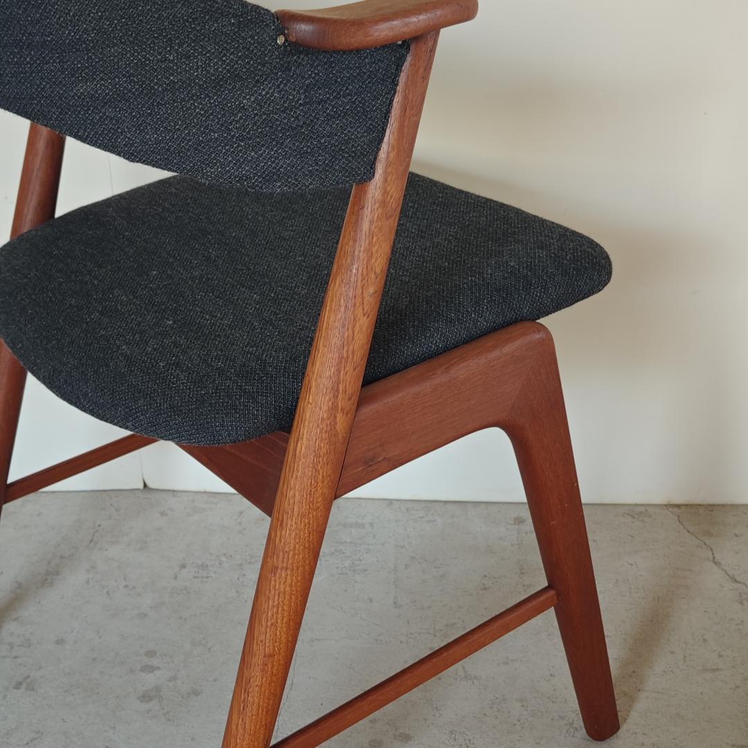 北欧ヴィンテージ　ネイルチェア　カイ・クリスチャンセン　model.32